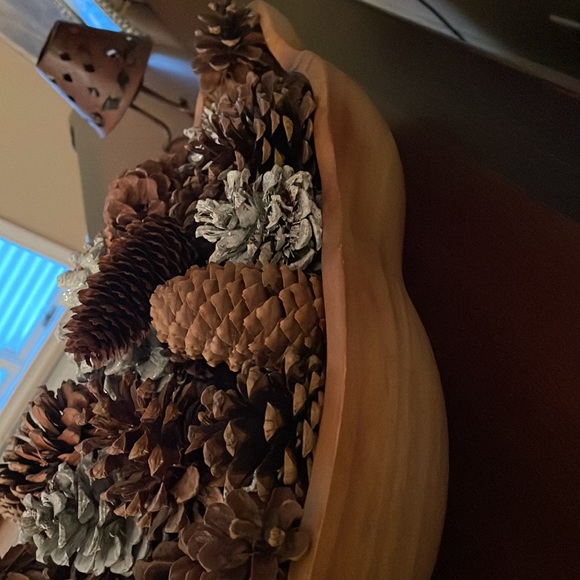 Sanibel Home wooden leaf shaped bowl - Picture 3 of 5